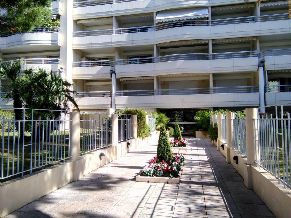 Lux Studio Garden And Swimming Pool Apartment Cannes Luaran gambar